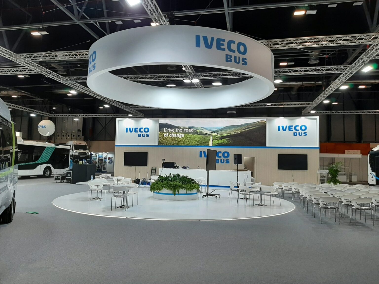 Diseño fabricación y construcción de stands en Madrid INTEGRA ML SOLUTIONS